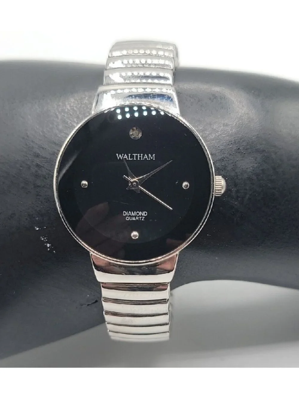 Vintage Waltham Ladies Diamond Quartz Watch 28mm Black Dial Silver Tone Band